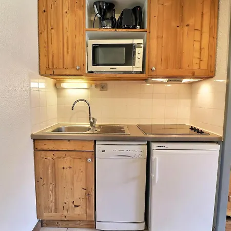 Confortable 2 Pieces, Skis Aux Pieds, 4 Pers. Proche Commerces - Fr-1-182a-40 * Courchevel